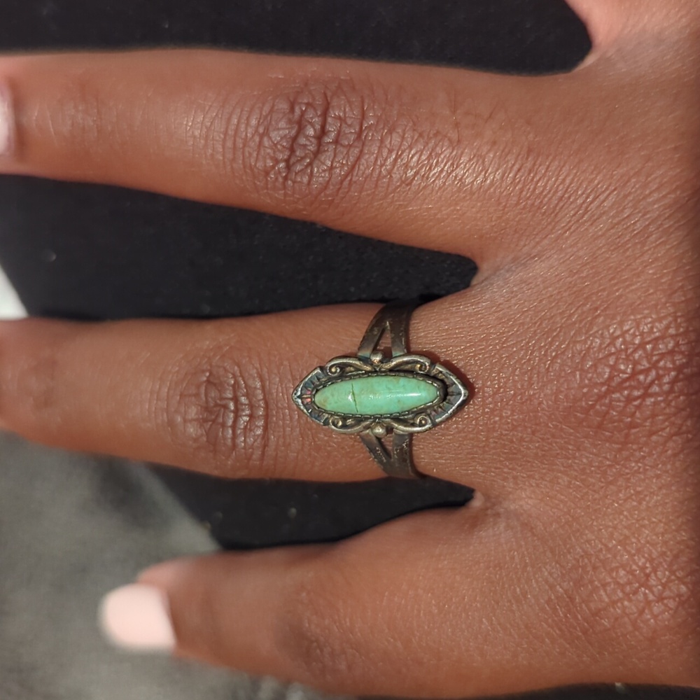 Green turquoise sterling silver ring